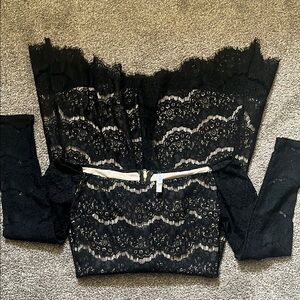 Black Lace Off the Shoulder Longsleeve Dress